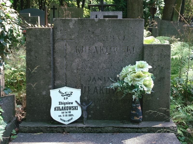 Zdjęcie grobu Zbigniew Kułakowski (1)
