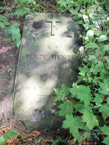 Zdjęcie grobu Jerzy Henzel (2)