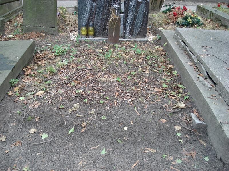 Zdjęcie grobu Anonim (1)