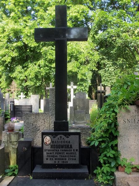 Zdjęcie grobu Basieńka Nosowska (2)