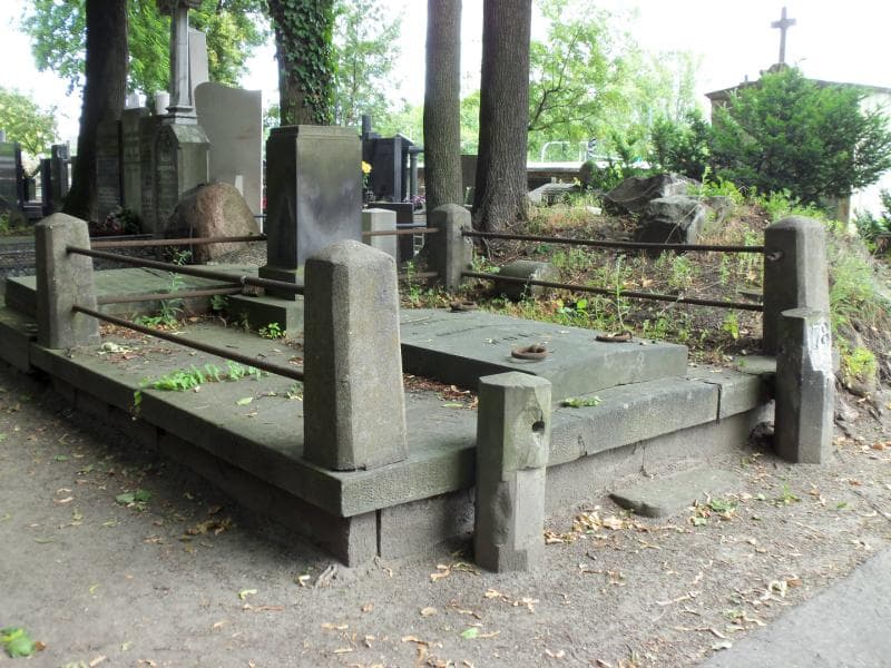 Zdjęcie grobu Maurycy Wolff (1)