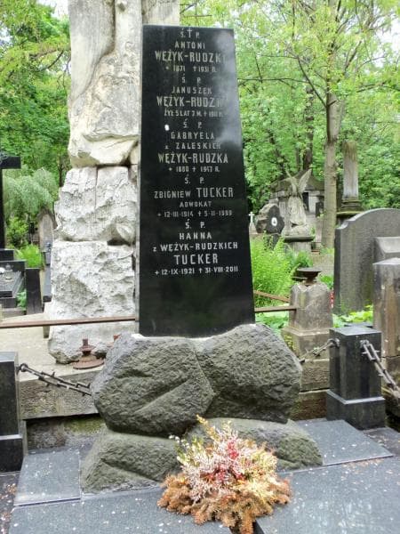 Zdjęcie grobu Hanna Tucker (2)
