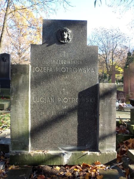 Zdjęcie grobu Lucjan Piotrowski (2)