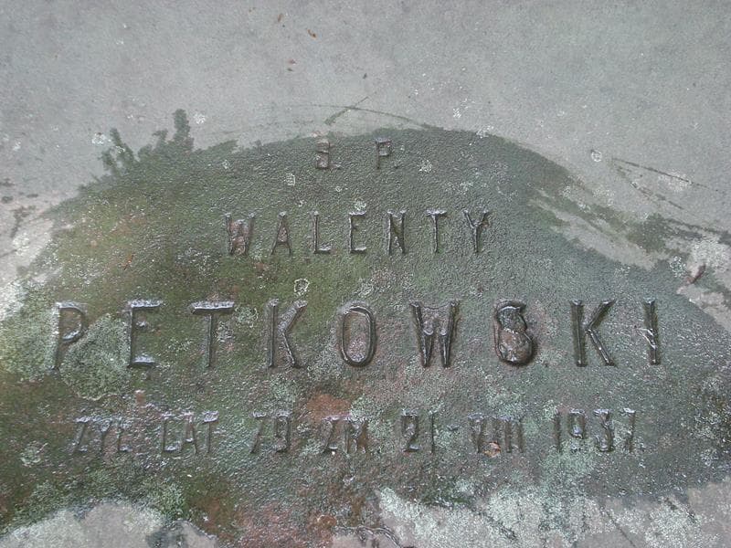 Zdjęcie grobu Walenty Petkowski (2)