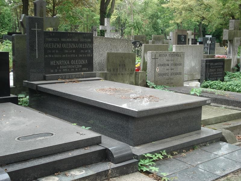 Zdjęcie grobu Zdzisław Olędzki (1)