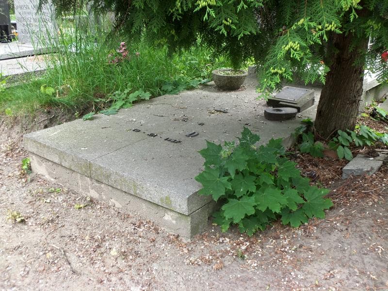 Zdjęcie grobu Anna Jadach (2)