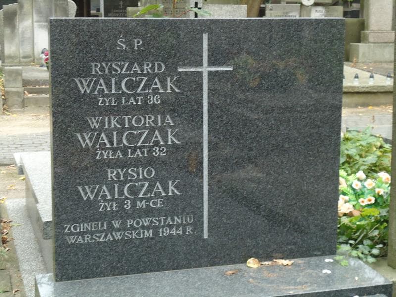 Zdjęcie grobu Rysio Walczak (2)