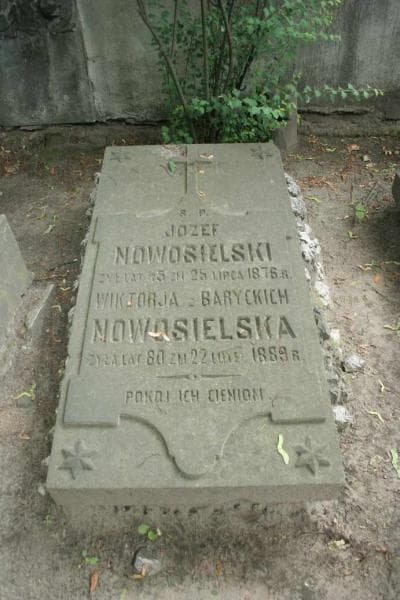 Zdjęcie grobu Wiktorja Nowosielska (1)